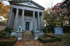 Mount Pleasant Cemetery, Toronto httpsuploadwikimediaorgwikipediacommonsthu