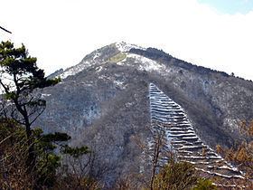 Mount Sen httpsuploadwikimediaorgwikipediacommonsthu