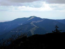 Mount Shisuniwa httpsuploadwikimediaorgwikipediacommonsthu