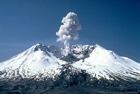 Mount St. Helens httpsuploadwikimediaorgwikipediacommonsthu