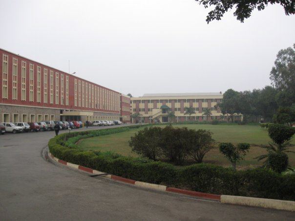 Mount St Mary's School (New Delhi)