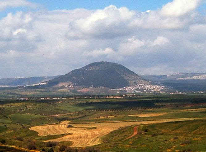 Mount Tabor httpsuploadwikimediaorgwikipediacommonsaa