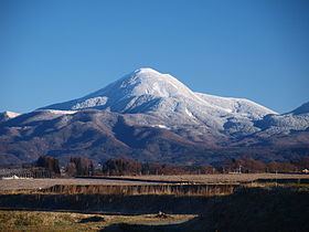 Mount Tateshina httpsuploadwikimediaorgwikipediacommonsthu