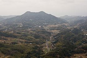Mount Tomi httpsuploadwikimediaorgwikipediacommonsthu