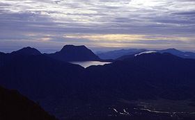Mount Tujuh httpsuploadwikimediaorgwikipediacommonsthu