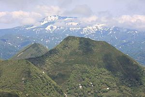 Mount Unabetsu httpsuploadwikimediaorgwikipediacommonsthu