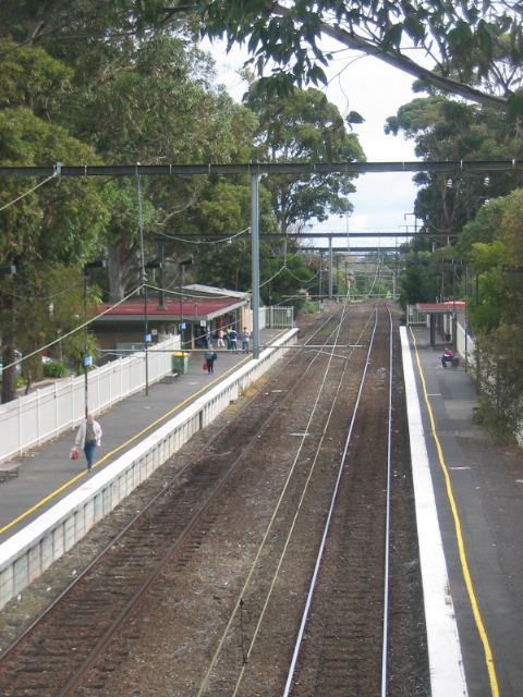 Mount Waverley railway station