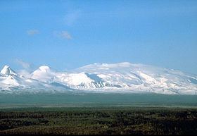 Mount Wrangell httpsuploadwikimediaorgwikipediacommonsthu