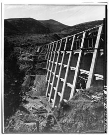 Mountain Dell Dam httpsuploadwikimediaorgwikipediacommonsthu