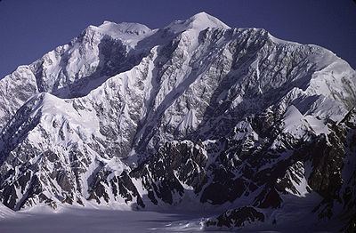 Mountain peaks of Canada httpsuploadwikimediaorgwikipediacommonsthu