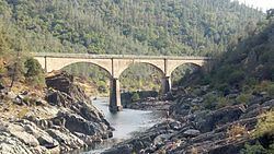Mountain Quarries Bridge httpsuploadwikimediaorgwikipediacommonsthu