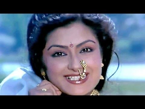 Moushumi Chatterjee Sapney Mein Moushumi Chatterjee Mahananda Song YouTube