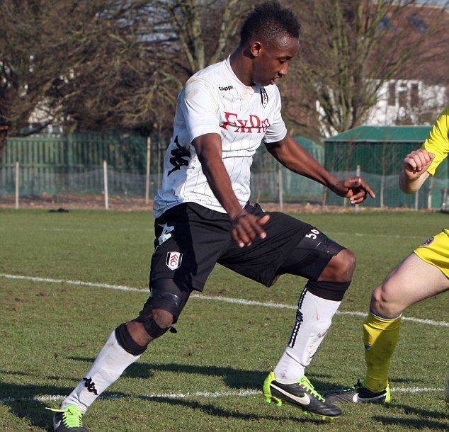 Moussa Dembélé (French footballer) Moussa Dembele is Fulham39s new Mousa Dembele Daily Mail Online