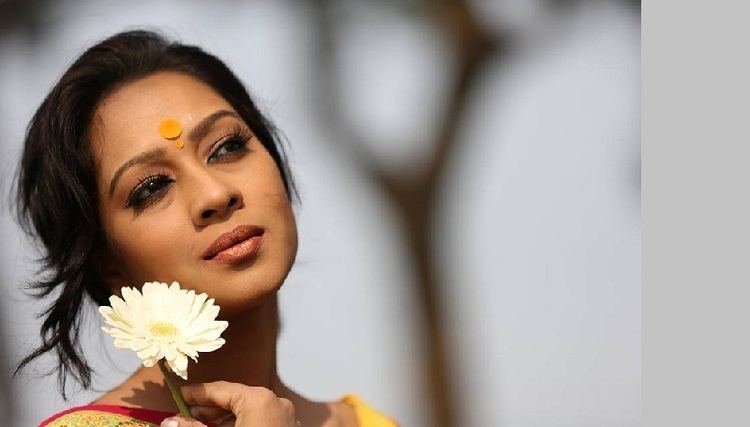 Moutushi Biswas Biswas biography and photo wallpapers