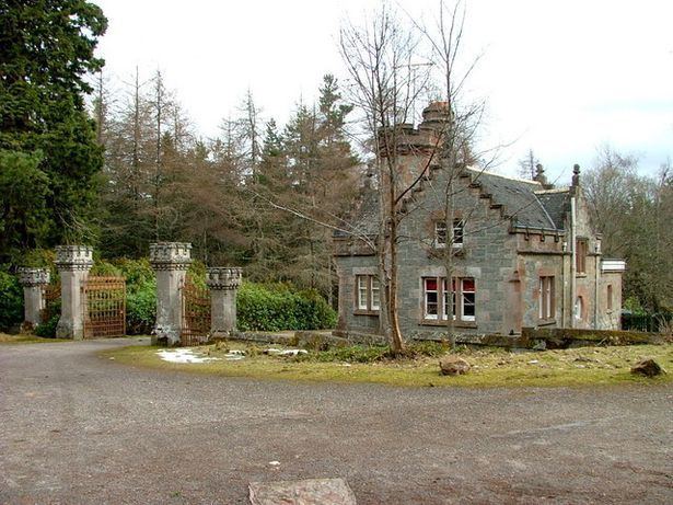 Moy Hall Video The story behind Clan Mackintosh Scotland Now