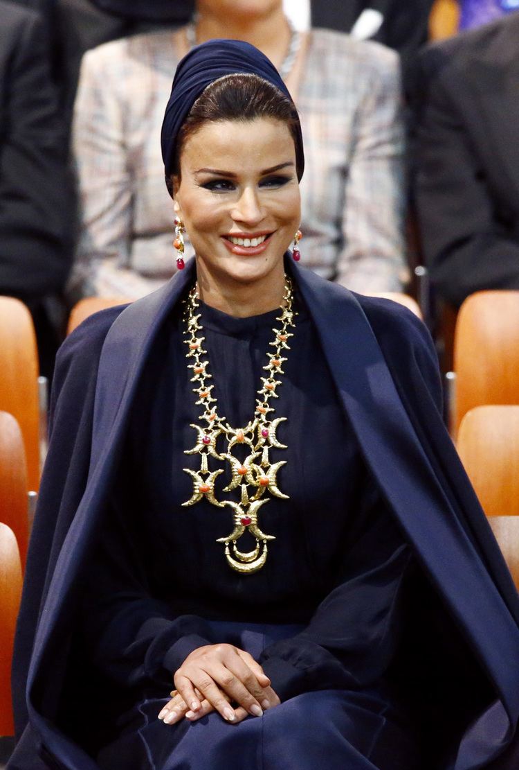 Moza bint Nasser (Qatar Foundations Co Founder) ~ Bio Wiki | Photos ...