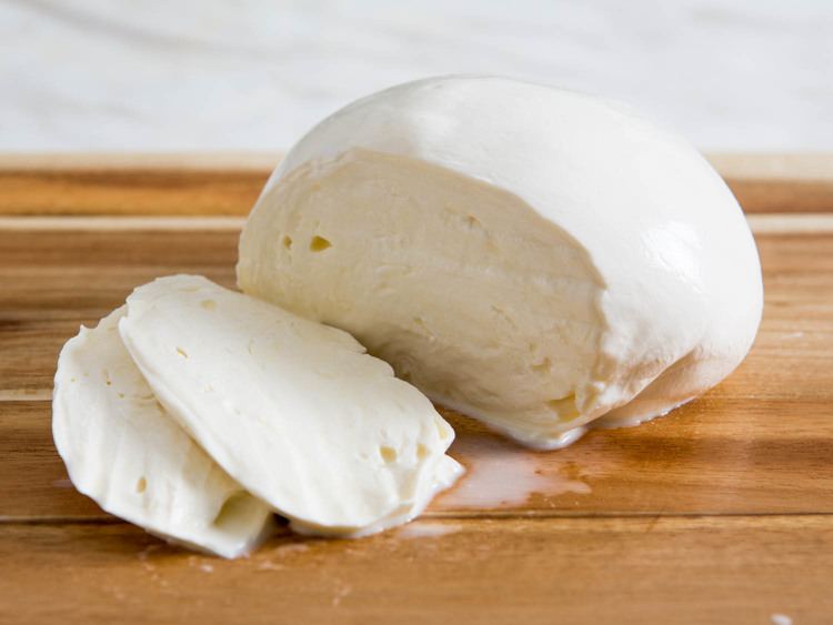 Mozzarella wwwseriouseatscomrecipesassetsc20151020151