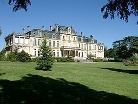 Mérignac, Gironde httpsuploadwikimediaorgwikipediacommonsthu