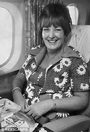 Mrs Biggs Ronnie Biggs39 first wife Charmian Brent dies aged 75 Daily Mail Online