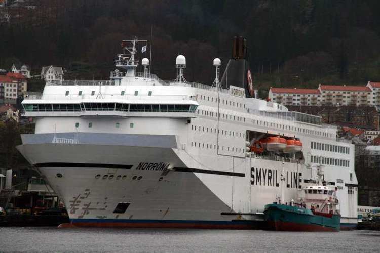 MS Norröna NORRONA IMO 9227390 Callsign OZ 2000 ShipSpottingcom Ship