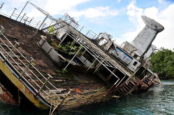 MS World Discoverer World Discoverer The Solomon Islands Cruise Ship Wreck Urban