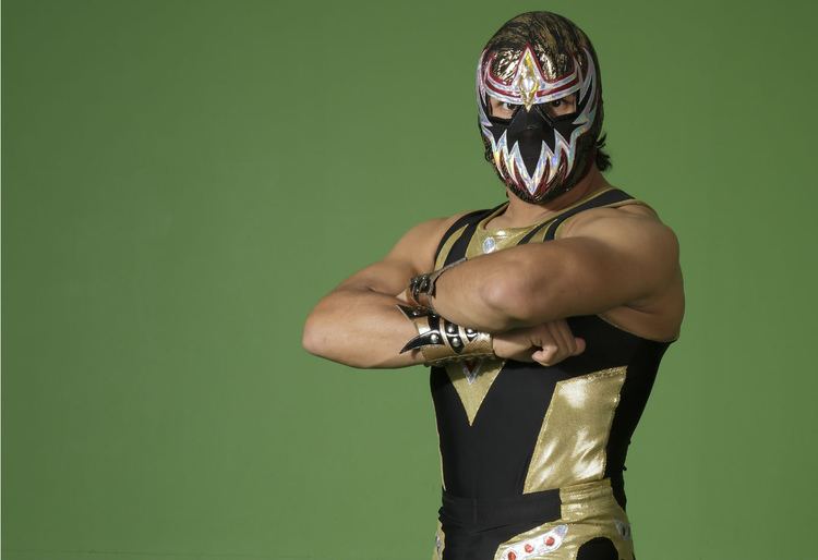 Máscara Dorada Luchar por Mxico y el CMLL en WWE Mscara Dorada MedioTiempo
