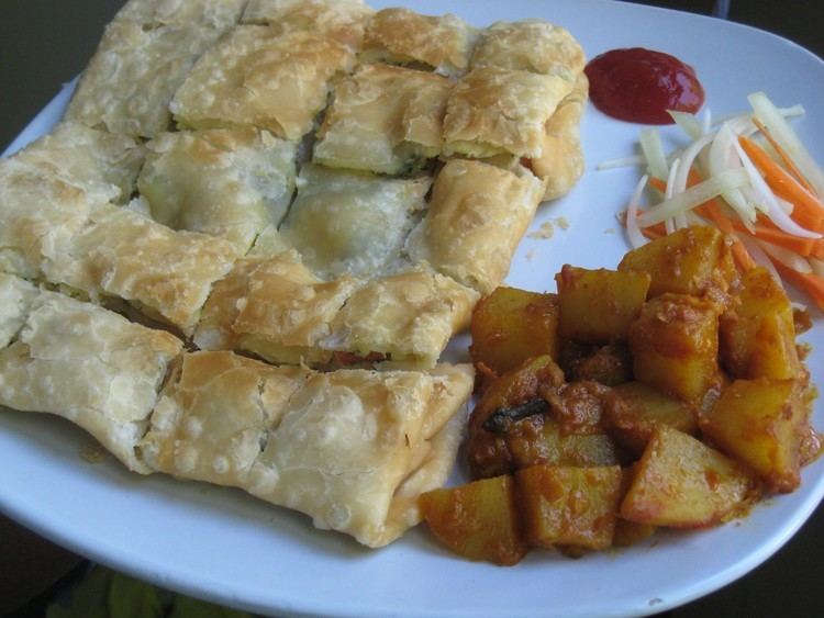 Mughlai paratha Mughlai paratha with spicy potato curry recipe YouTube
