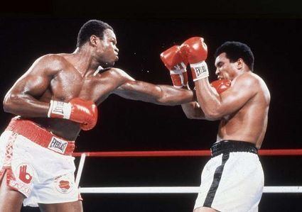 Muhammad Ali vs. Larry Holmes Larry Holmes vs Muhammad Ali BoxRec