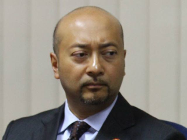 Mukhriz Mahathir Support Najib or resign under fire Mukhriz told