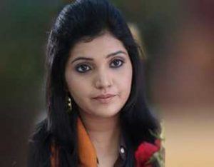 Mukta Barve Barve Height Weight Age Husband Family Biography Wiki