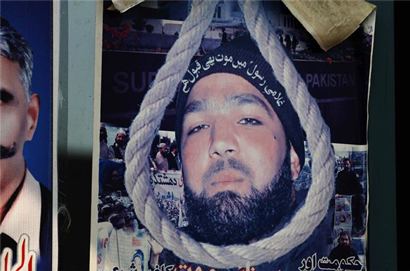Mumtaz Qadri Pakistan hangs Mumtaz Qadri for murder of Salman Taseer