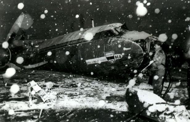 Munich air disaster February 6 1958 Busby Babes killed in Munich air disaster BT