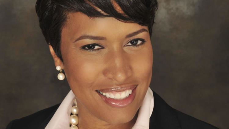 Muriel Bowser Muriel Bowser Benefits From Crossover Appeal Wants Middle Class Tax