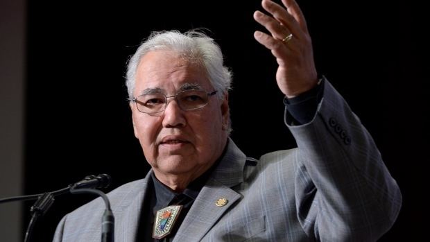 Murray Sinclair Justice Murray Sinclair TRC report second chance at