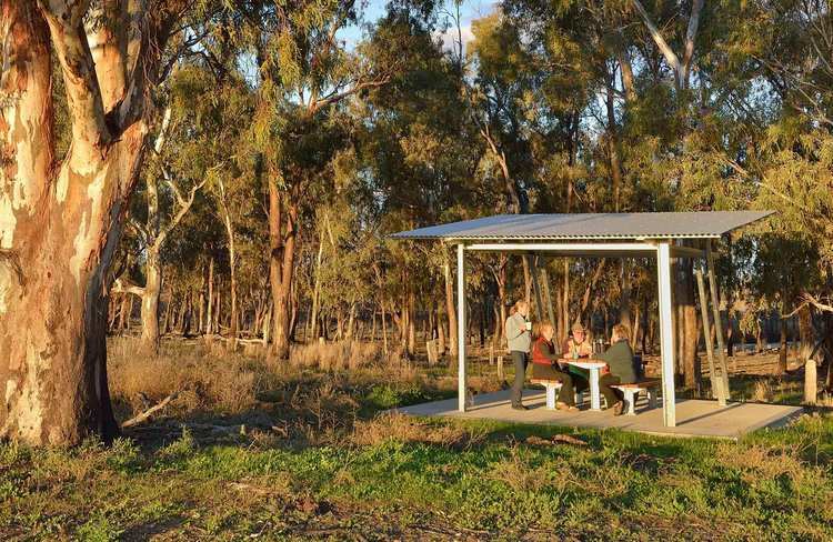 Murrumbidgee Valley National Park Turkey Flat picnic area and bird hide Learn more NSW National Parks