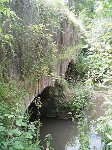 Murtry Aqueduct httpsuploadwikimediaorgwikipediacommonsthu