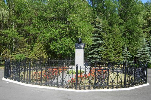 Musa Gareyev Grave Memorial Musa Gareyev Ufa TracesOfWarcom