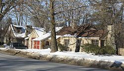 Muscatine Avenue Moffitt Cottage Historic District httpsuploadwikimediaorgwikipediacommonsthu