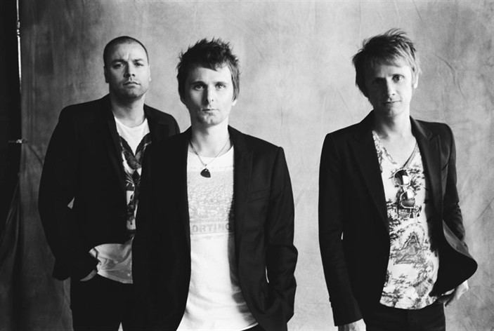 Muse (band) 1000 images about Muse on Pinterest Wembley stadium Lyrics and
