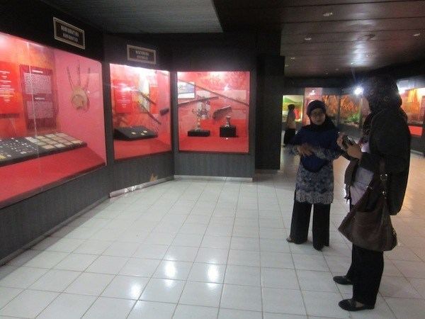 Museum Negeri Pontianak Museum Negeri Pontianak Guide Blogger Borneo Network