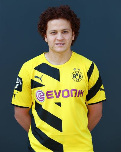 Mustafa Amini Footballers who dont really look like footballers Page 3