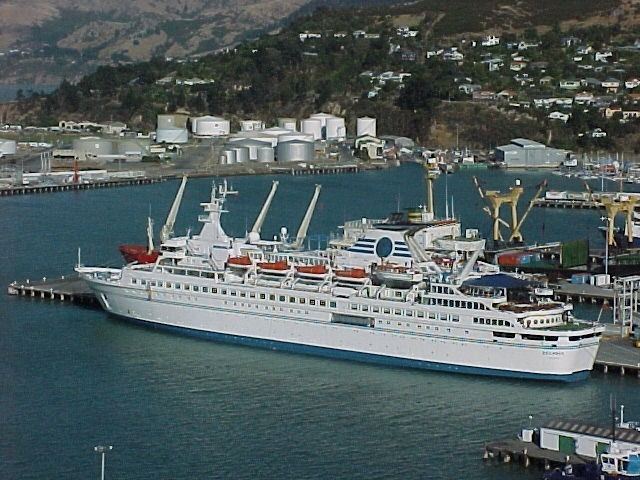 MV Delphin ASPPhotoGallery Cruiseship vists at the port of Lyttelton NZMV