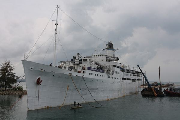 MV Doulos Phos 1914Built DOULOS PHOS On The Beach Maritime Matters Cruise and