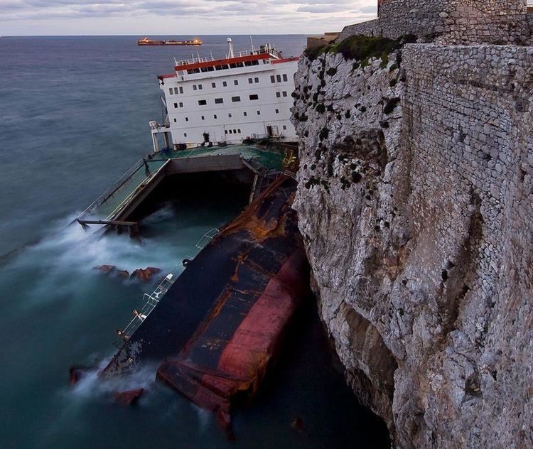 MV Fedra Amazing Photographs of MV Fedra Shipwreck off Europa Point
