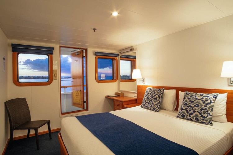 MV Reef Endeavour Reef Endeavour Captain Cook Cruises Fiji