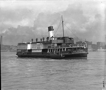 MV Royal Daffodil Royal Daffodil II39 Wallasey ferry on the River Mersey 1945