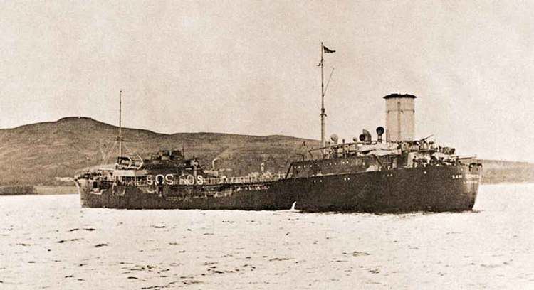 MV San Demetrio 6th November 1940 The crew of the San Demetrio reboard their ship