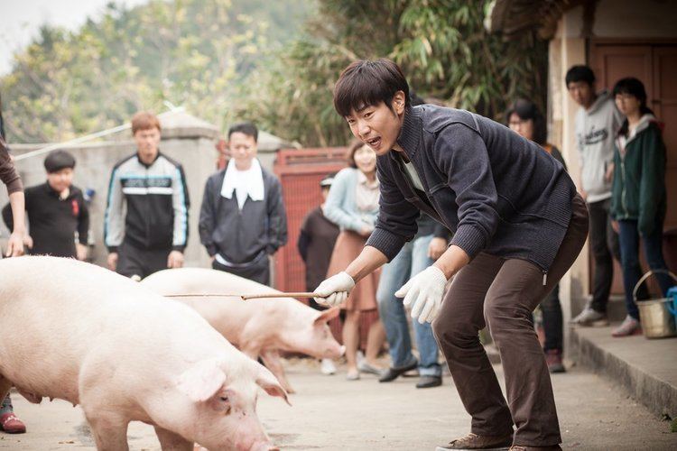My Sister, the Pig Lady Photos Added new poster stills and release date for the Korean