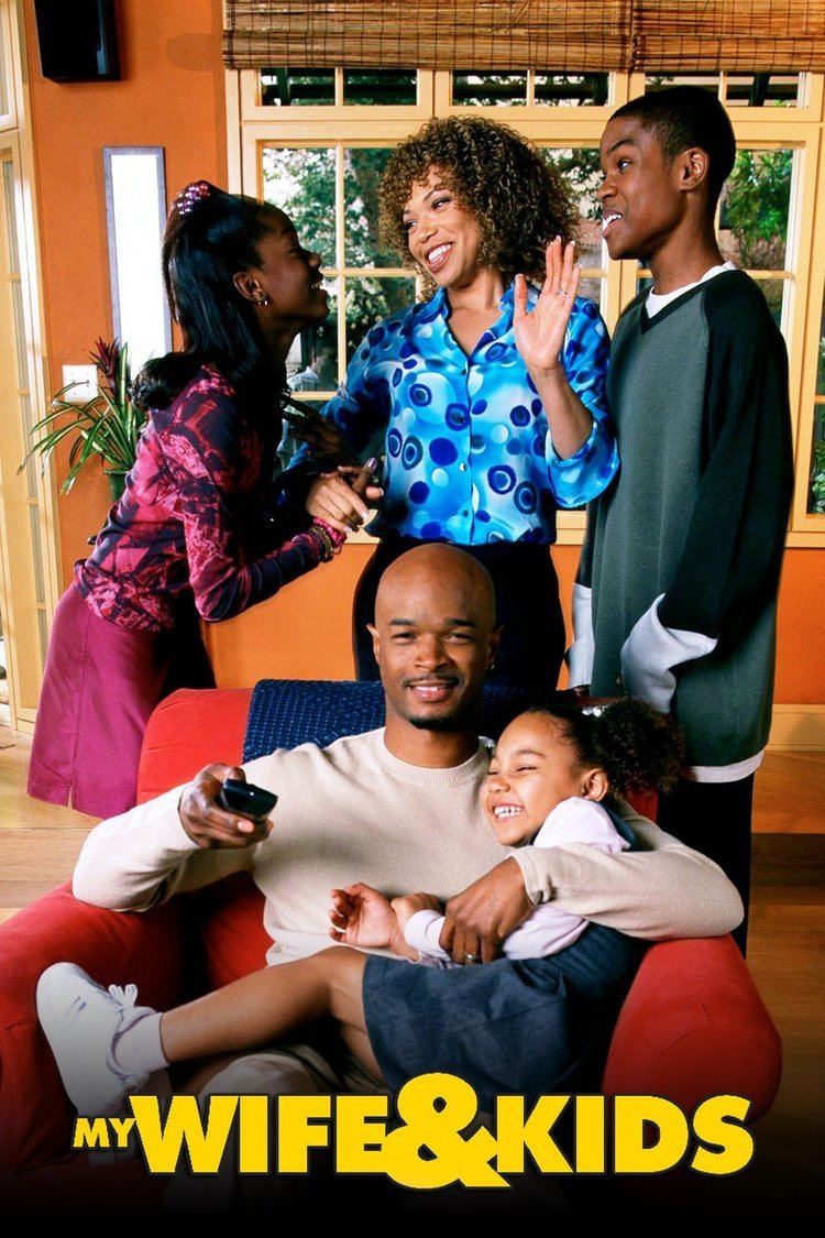 Damon Wayans, Tisha Campbell, Jennifer Freeman, George Gore II, and Parker McKenna Posey in the 2001 American sitcom, My Wife and Kids