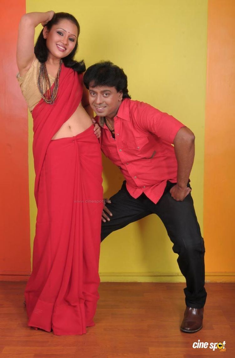 Naane Varuven Naane Varuven Tamil Movie Photos 37